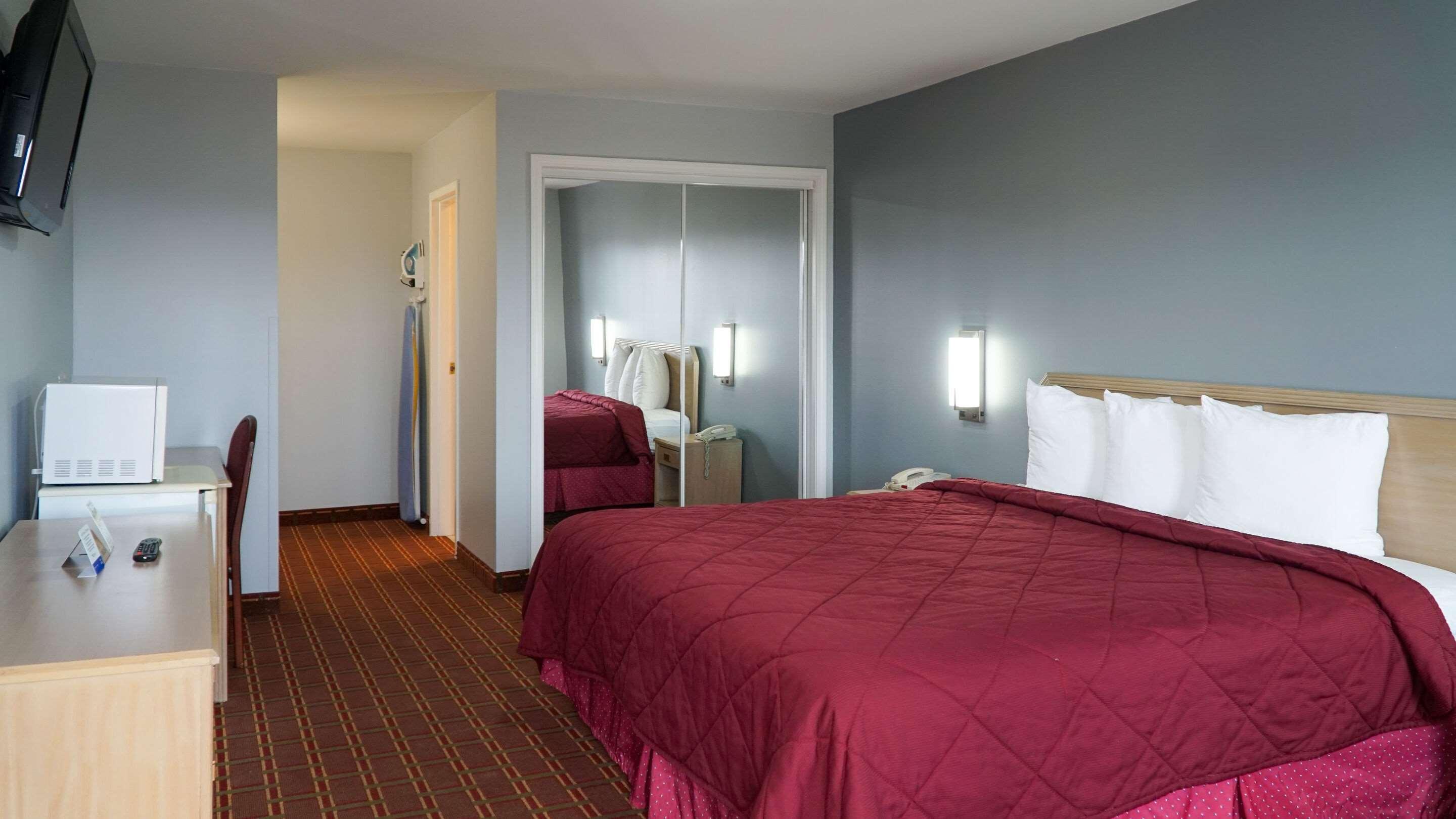 Rodeway Inn Beebe Экстерьер фото